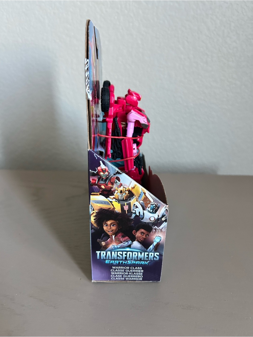 Hasbro Transformers EarthSpark Elita-1 Pink and Magenta Figure - Picture 3 of 6